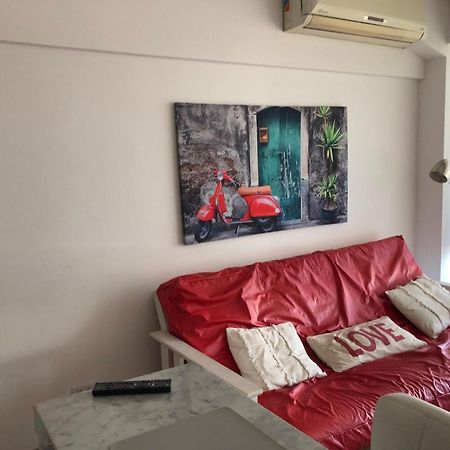 Apartamento Av Kennedy Y Cervino A Metros Embajada Eeuu 布宜诺斯艾利斯 外观 照片