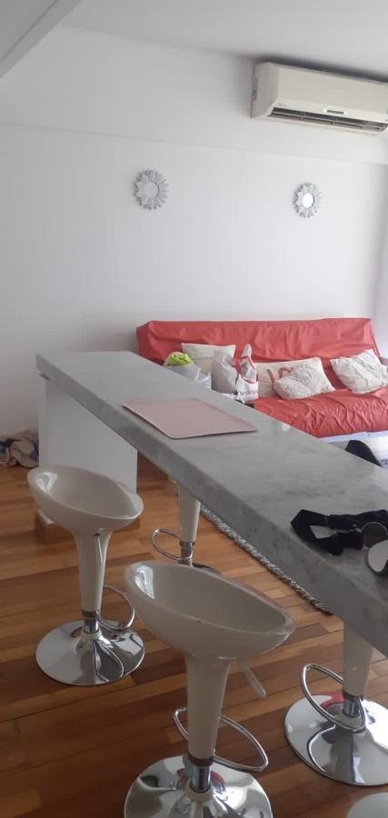 Apartamento Av Kennedy Y Cervino A Metros Embajada Eeuu 布宜诺斯艾利斯 外观 照片